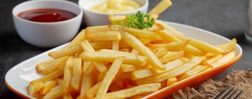 Les frites à la sauce tomate